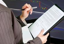 Denetim Kanıtları Nelerdir? İşletmelerin, kamu kurumlarının ve farklı kuruluşların faaliyetlerini doğru şekilde değerlendirebilmesi için incelemelerin güvenilir bilgilere dayanması gerekiyor. Mali kayıtların kontrol edilmesi, iş süreçlerinin değerlendirilmesi ve kurumların belirlenen kurallara uygun hareket edip etmediğinin incelenmesi sırasında çeşitli bilgi ve belgelerden yararlanılıyor. Denetim sonucunda ulaşılan değerlendirmelerin doğruluğunu destekleyen bu unsurlar, denetim kanıtları olarak adlandırılıyor. Konulu bir haber görseli.