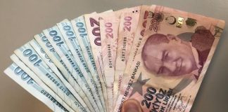 Şirketlerin faaliyetlerini kesintisiz sürdürebilmesi, finansal yükümlülüklerini zamanında yerine getirebilmesi ve büyüme hedeflerine ulaşabilmesi için nakit kaynaklarını doğru yönetmesi gerekiyor. Satışlardan elde edilen gelirler, tedarikçilere yapılan ödemeler, personel giderleri, vergi yükümlülükleri ve yatırım harcamaları, işletmelerin günlük nakit hareketlerini doğrudan etkiliyor. Bu nedenle şirketlerde nakit yönetimi, finansal sürdürülebilirliğin korunması ve işletme kaynaklarının verimli kullanılması açısından önemli bir yönetim alanı olarak öne çıkıyor. Konulu bir haber görseli.