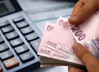 Türkiye’de vergi sistemi içerisinde yer alan kişi ve işletmelerin, faaliyetlerinin niteliğine göre çeşitli mali yükümlülükleri bulunuyor. Bu yükümlülüklerin kimler tarafından yerine getirileceğini belirleyen temel kavramlardan biri vergi mükellefi olarak öne çıkıyor. Gelir elde eden bireylerden ticari faaliyet yürüten işletmelere kadar farklı kişi ve kuruluşlar, ilgili mevzuatta belirtilen koşulları taşımaları halinde vergi mükellefi olabiliyor. Vergi mükellefiyetinin kapsamını bilmek, beyanname verme ve vergi ödeme süreçlerinin doğru yürütülmesi açısından önem taşıyor. Konulu bir haber görseli.