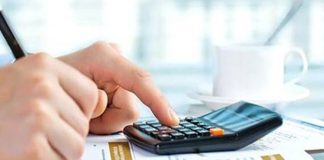 Türkiye'de vergi sistemi, kamu hizmetlerinin finansmanından ekonomik faaliyetlerin düzenlenmesine kadar birçok alanda önemli bir rol oynuyor. Bireylerin gelir elde etmesi, işletmelerin kazanç sağlaması, mal ve hizmet satın alınması veya taşınmaz sahibi olunması gibi farklı durumlar çeşitli vergi yükümlülüklerini beraberinde getirebiliyor. Bu nedenle vergi türleri, hem vatandaşların hem de işletmelerin mali süreçlerini doğru yönetebilmesi açısından önem taşıyor. Konulu bir haber görseli.